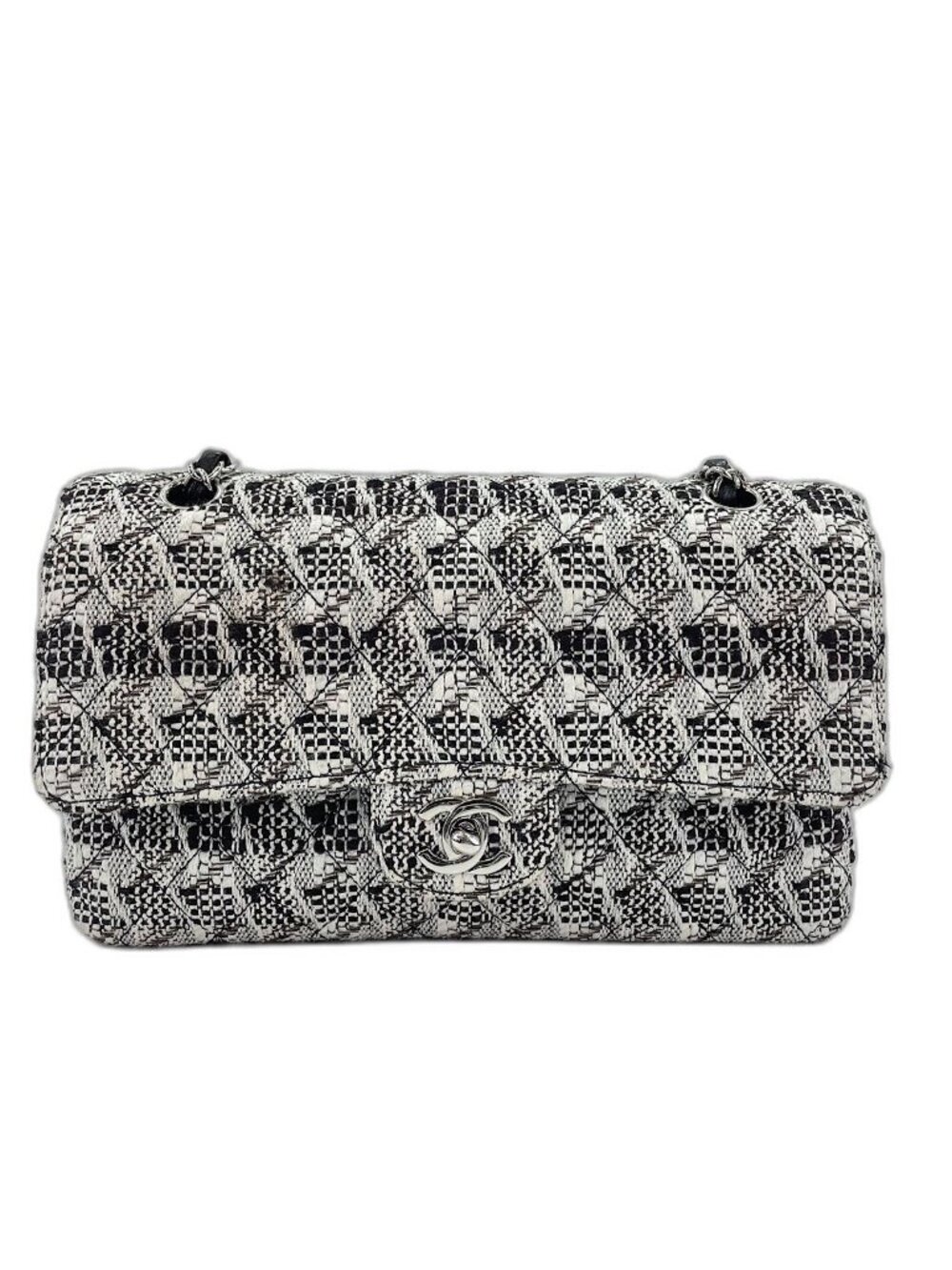 Chanel Handbag Quilted 25